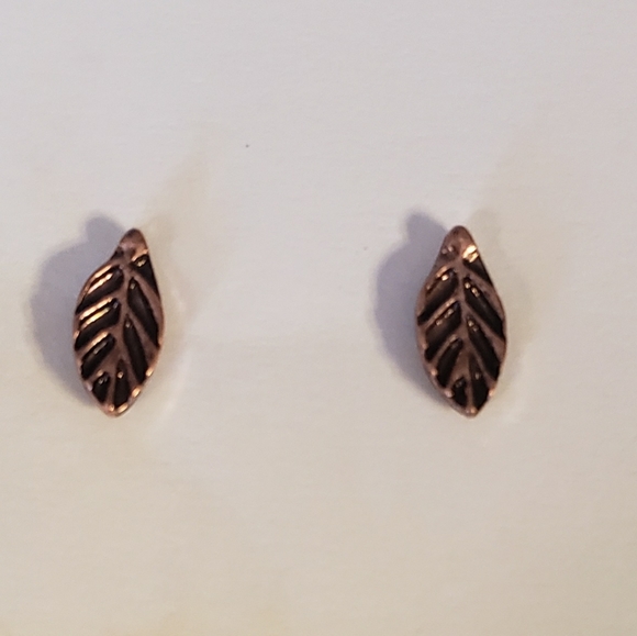 Lot of 4 pairs of earring with leaf design - Picture 5 of 5